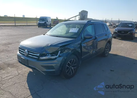 2019 Volkswagen Tiguan 2.0T Se/2.0T Sel/2.0T Sel R-Line/2.0T Sel R-Line Black z USA, uszkodzony, nr VIN 3VV2B7AX0KM067044